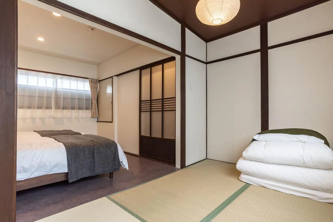 Bijou Suites Century Osaka Feriehus